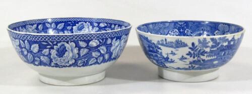 An early 19thC blue and white Pearlware bowl