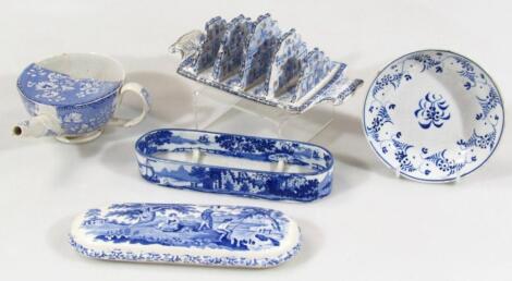 A late 19thC blue and white Pearlware pottery toast rack