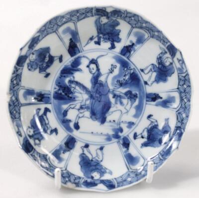 An 18thC Chinese blue and white tea bowl and saucer - 6
