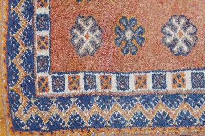 An early 20thC Middle Eastern rug - 2