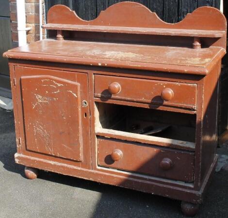 A 19thC Lincolnshire pine dresser