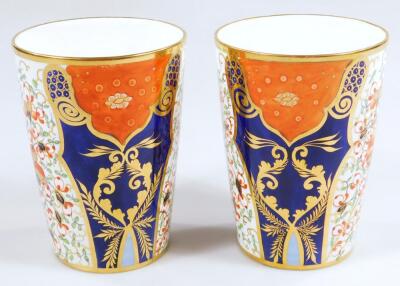 A large pair of 19thC Davenport tapered beakers - 13