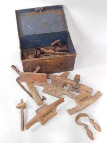 A tin trunk containing cooper's tools