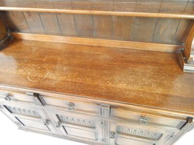 An oak dresser - 2