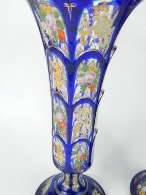 A pair of Bohemian late 19thC blue flashed glass vases - 4