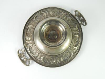 An Art Nouveau plated tazza - 3