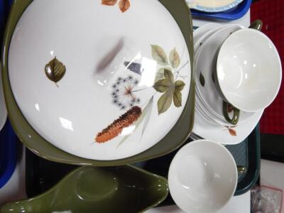 A Midwinter Pottery part dinner service - 4