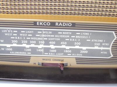 An Ekco brown bakelite cased radio - 2