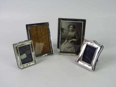 A George V silver strut photograph frame