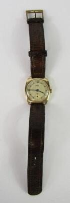 An Avia mid 20thC gentleman's gold cased wristwatch - 2