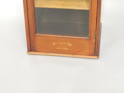 An Art Nouveau mahogany and inlaid display cabinet - 2