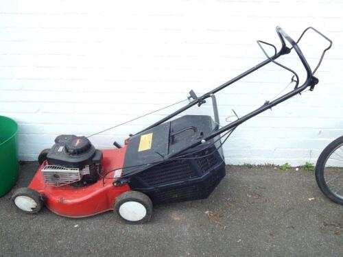 A Honda 35 Classic petrol lawn mower.