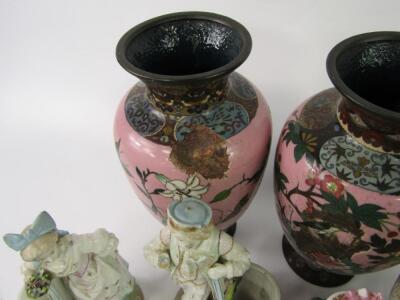 A pair of Chinese cloisonne vases - 2