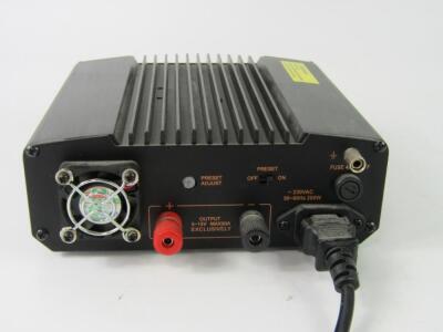 Alinco DM-330MW 30 amp switching power supply. - 2