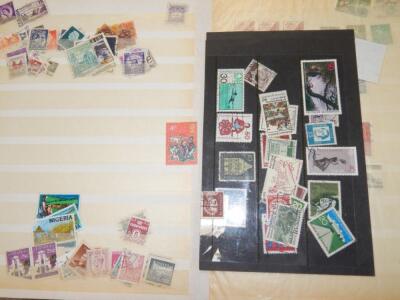 World. A glory box of mixed loose world stamps. - 4