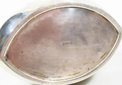 An Edwardian silver sugar box - 4