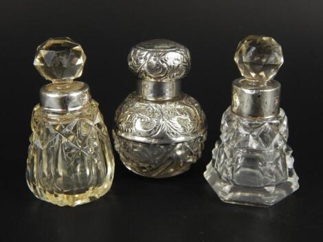 Various silver mounted items