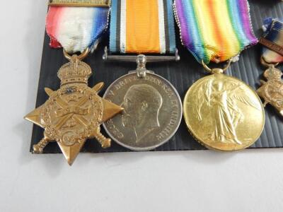 A collection of WWI medals and miniatures - 3