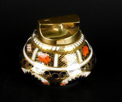 A Royal Crown Derby Imari lighter