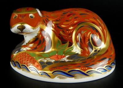 A Royal Crown Derby otter paperweight