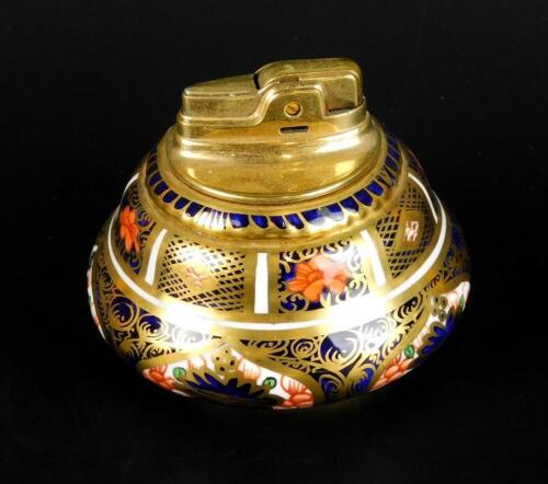 A Royal Crown Derby lighter