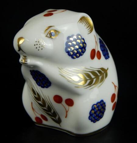 A Royal Crown Derby field mouse paperweight