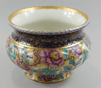 A Losol ware Cavendish pattern jardiniere