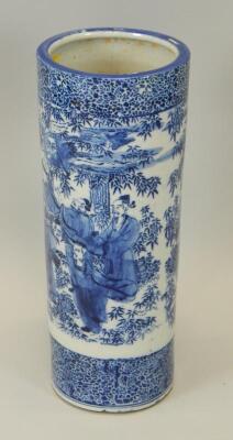 A Chinese blue and white porcelain umbrella stand