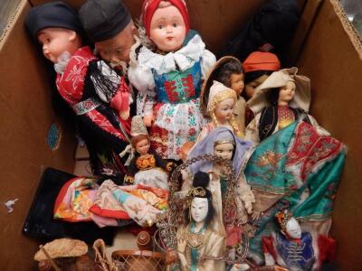 A large quantity of costume dolls - 2