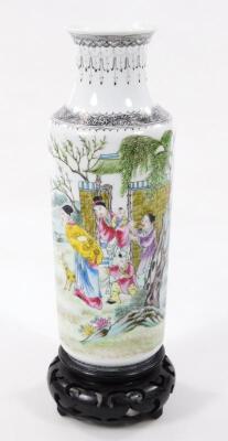 A Chinese Republic porcelain vase - 18