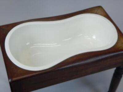 An early 19thC mahogany bidet - 2