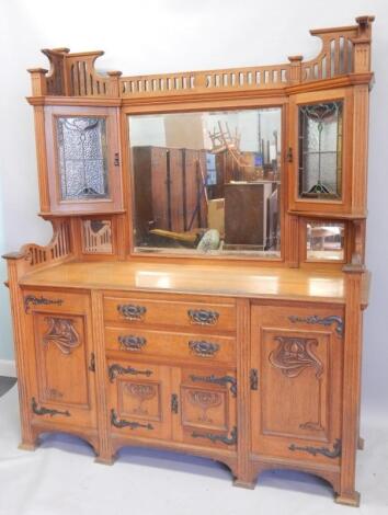 A late 19thC / early 20thC oak sideboard