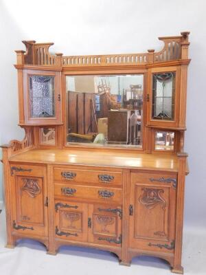 A late 19thC / early 20thC oak sideboard - 4