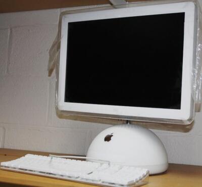 An iMac 20.5" monitor and keyboard.