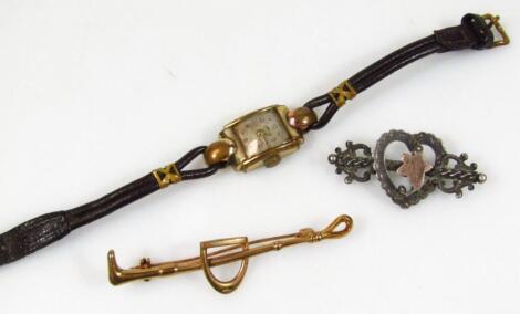 A 20thC hunting whip brooch