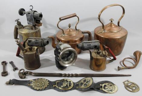 Various metalware
