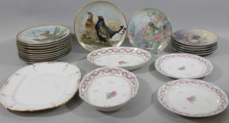 An early 20thC porcelain part dessert service