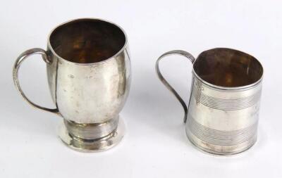 A George III silver tankard with horizontal fluted decoration