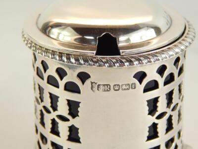 An Edward VII silver mustard pot - 2