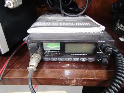 A Realistic Navaho TRC3000 CB radio - 3