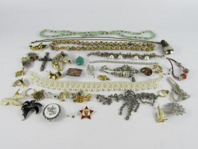 Costume jewellery