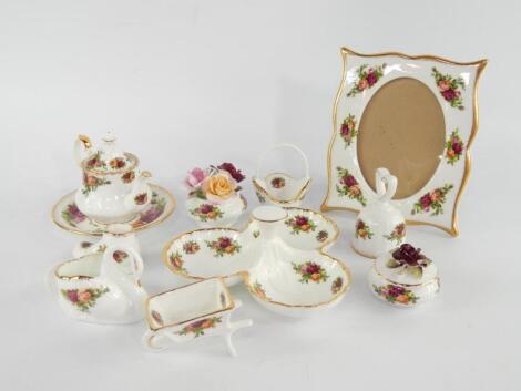 A Royal Albert Old Country Roses porcelain strut photograph frame