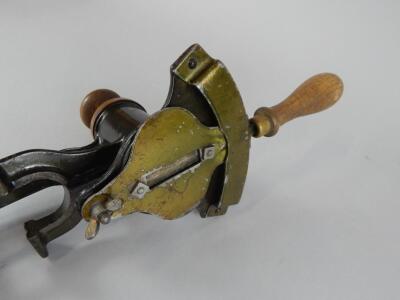 A late 19thC cast metal mincer - 3