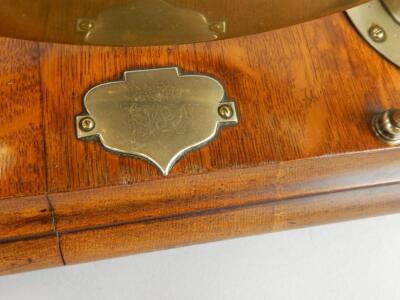 A late 19th/early 20thC oak and brass dinner gong - 2