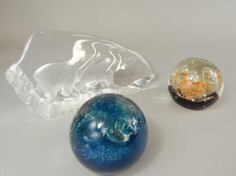 Three items of Art glass