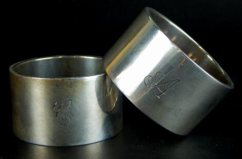 A pair of George V exceptionally heavy plain napkin rings