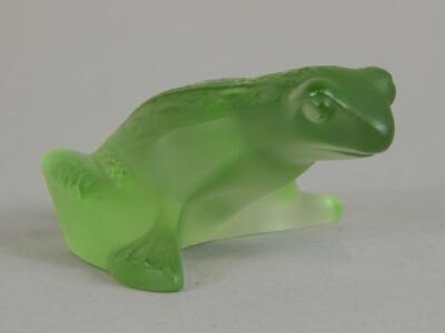 A modern Lalique green glass frog