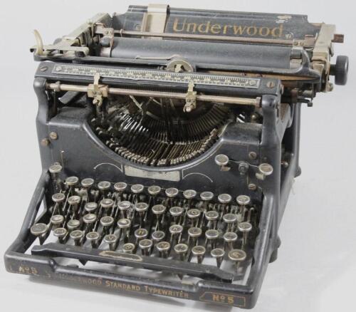 An early 20thC Underwood bygone typewriter