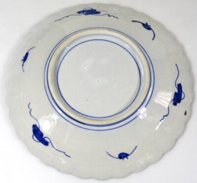 A pair of 19thC Japanese blue and white porcelain plates - 3