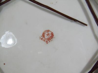 A pair of Japanese satsuma plates - 7